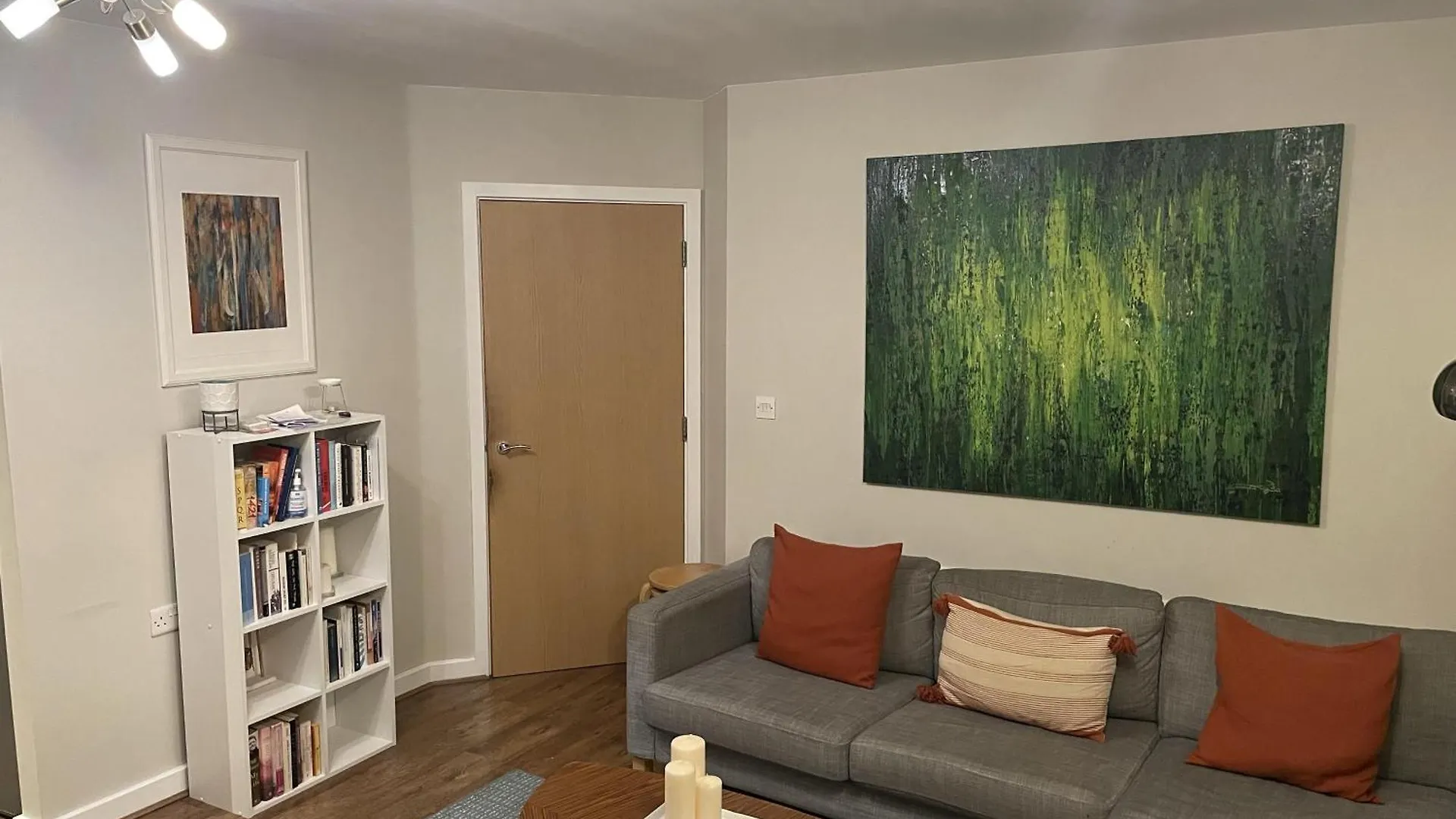 Charming 2-Bed Apartment In Bow London