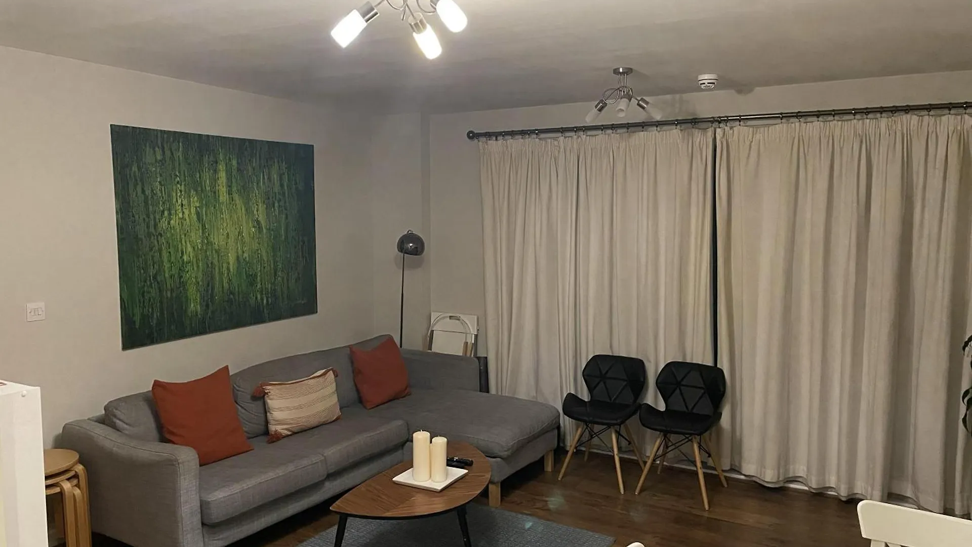 Charming 2-Bed Apartment In Bow London